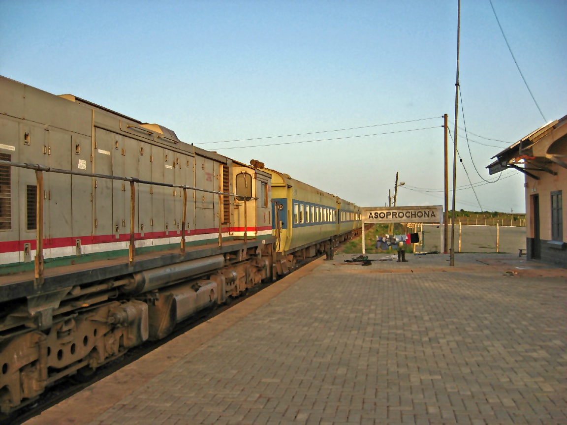 Train at Asoprochona station
